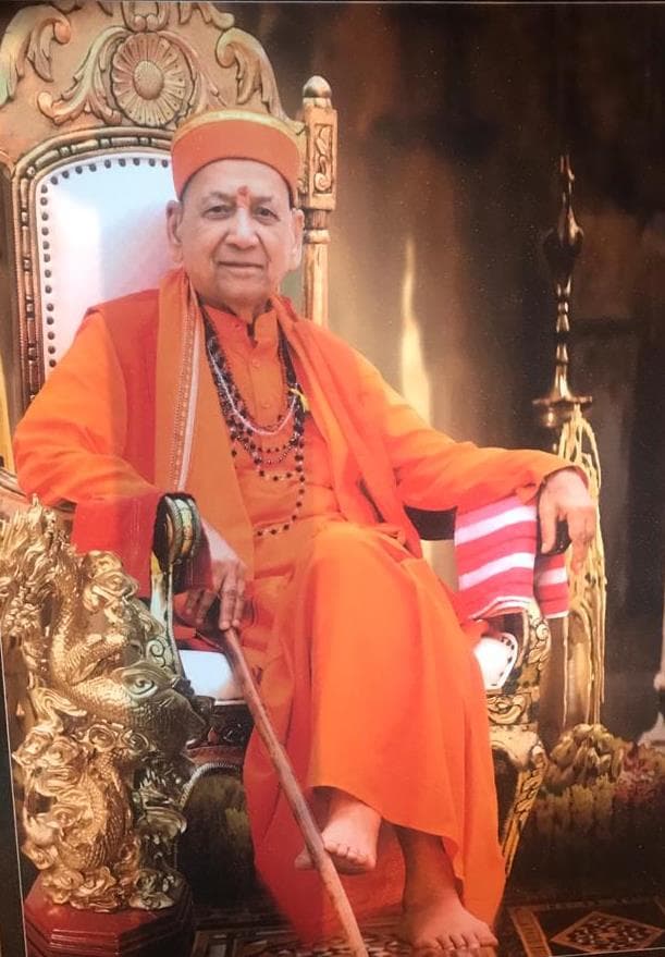 The Light from the Himalayas: The Journey of Swami Prakasananda Maharaj